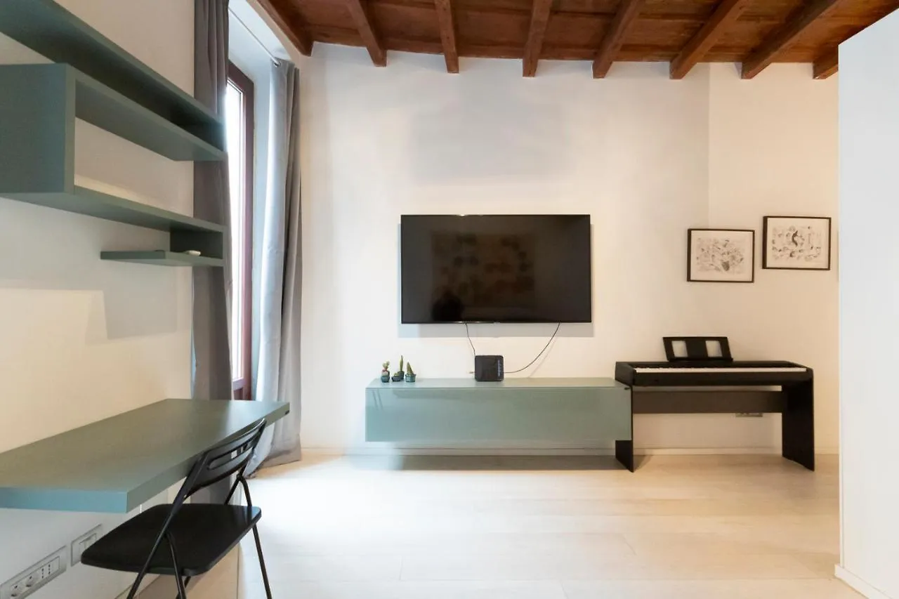 San Lorenzo Apartment Milan 0*,