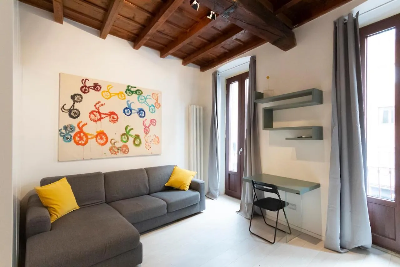 San Lorenzo Apartment Milano 0*,  Italien