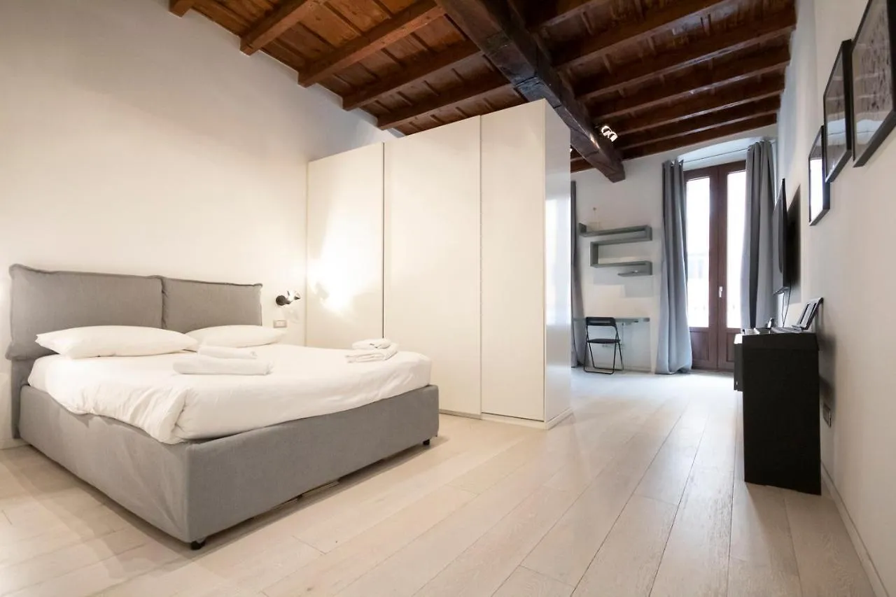 San Lorenzo Apartment Milan