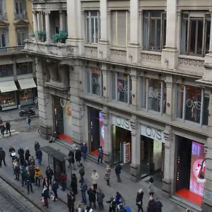 Apartment In Duomo, Milan